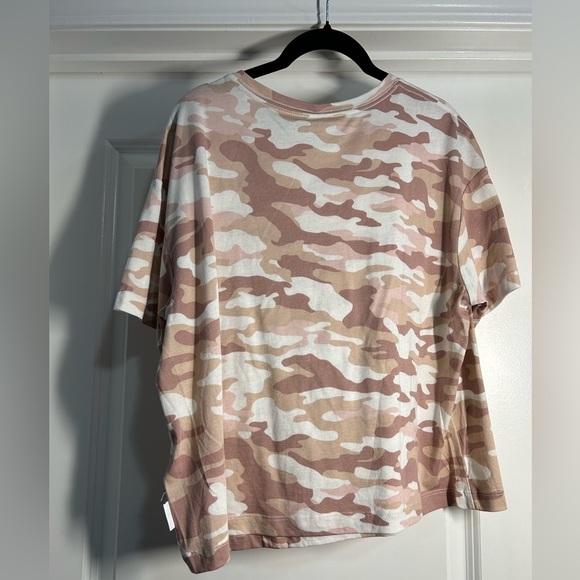 Calvin Klein Women's Camouflage T-Shirt - Pink and White - Picture 2 of 2